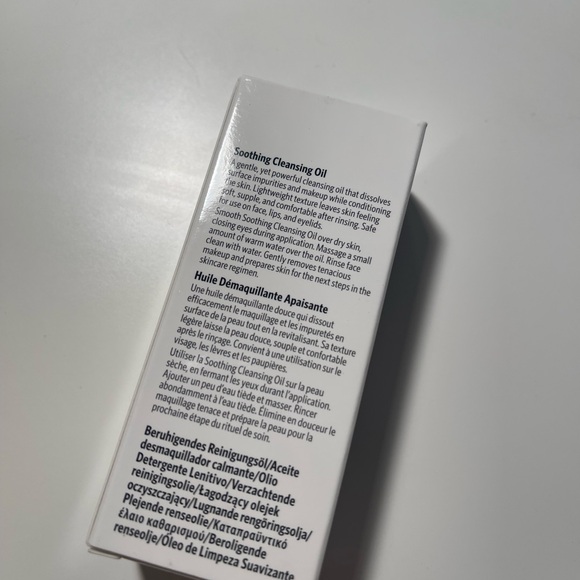 Bobbi brown soothing cleansing oil - Picture 2 of 3